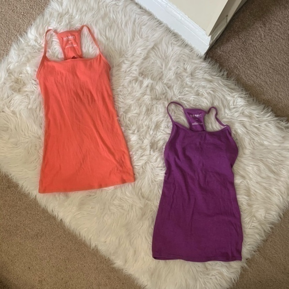 Bundle of 2 Old Navy Work out Tank‎ Tops Small